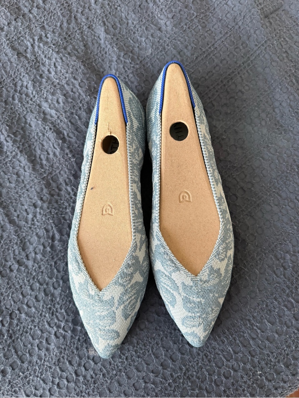 Women’s Light Blue Floral Pointed Toe Flats - Picture 2 of 3